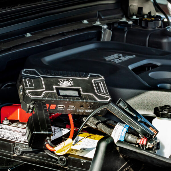 SHARK Jump Starter EPS400 – štartovací zdroj 12 000 mAh